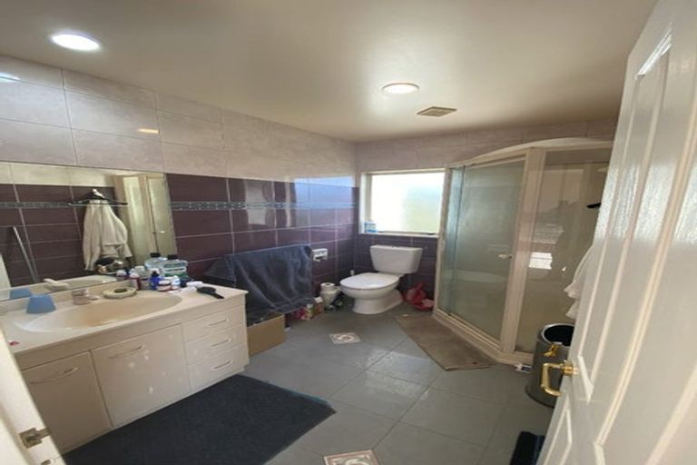 Photo of property in 3 Radstock Grove, Churton Park, Wellington, 6037