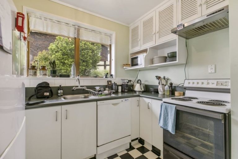 Photo of property in 16b Highfield Crescent, Brookfield, Tauranga, 3110