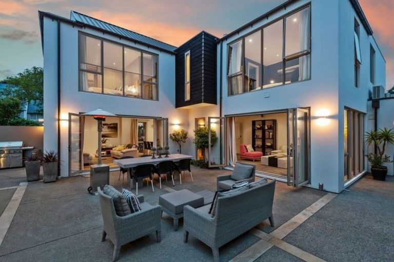 Photo of property in 108a Rossall Street, Merivale, Christchurch, 8014