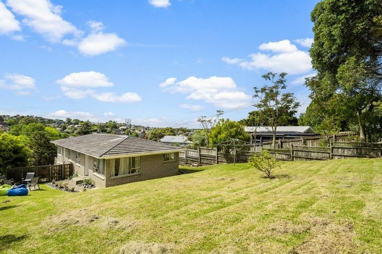 Photo of property in 2/43 Archers Road, Hillcrest, Auckland, 0629