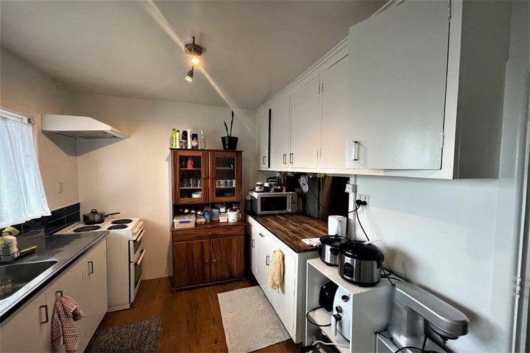 Photo of property in 2/65 Lincoln Road, Hillmorton, Christchurch, 8024