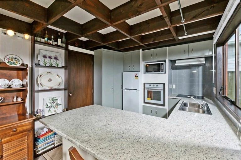 Photo of property in 1/268 Forrest Hill Road, Forrest Hill, Auckland, 0620