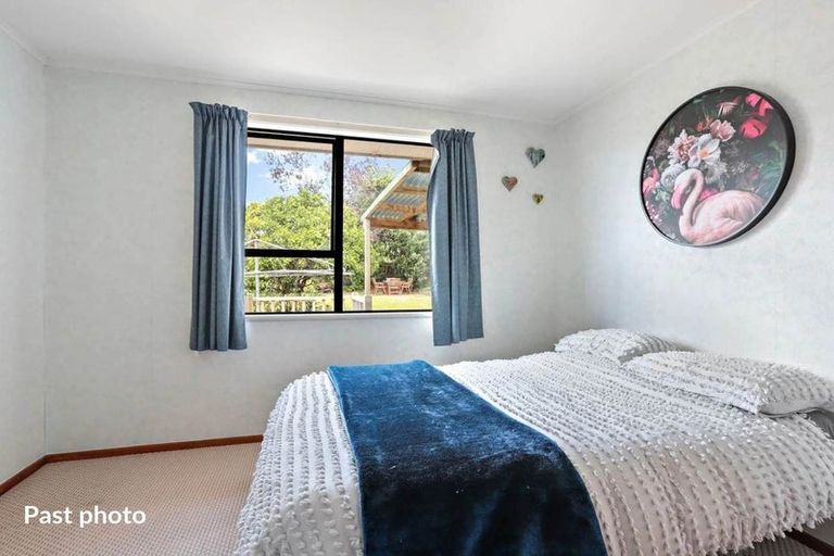 Photo of property in 7 Cobham Crescent, Kelston, Auckland, 0602