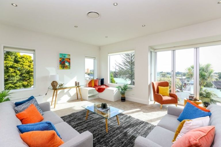 Photo of property in 13a Burns Street, Westown, New Plymouth, 4310