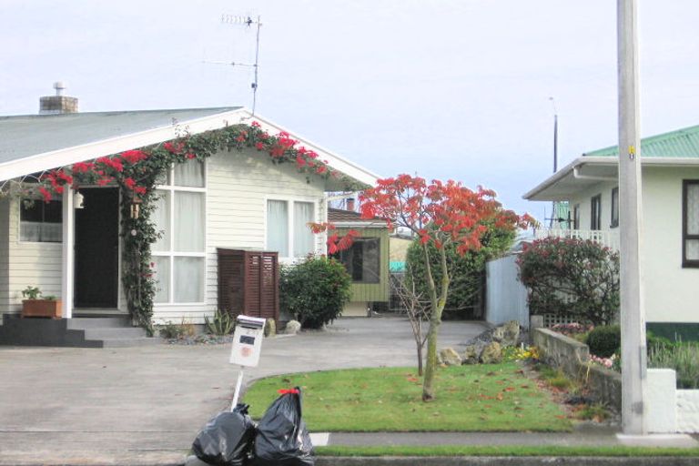 Photo of property in 2/37 Flanders Avenue, Onekawa, Napier, 4110