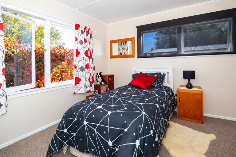 Photo of property in 71 Main North Road, Geraldine, 7930