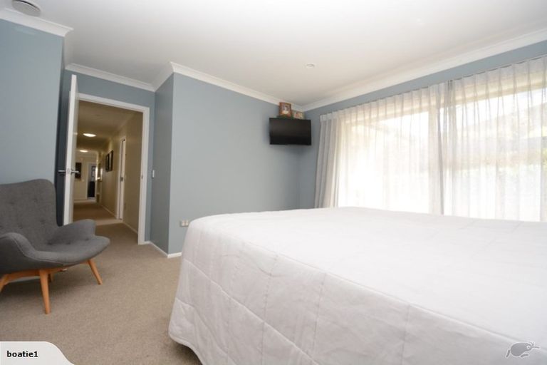 Photo of property in 17 Arthur Carwen Place, Pukekohe, 2120