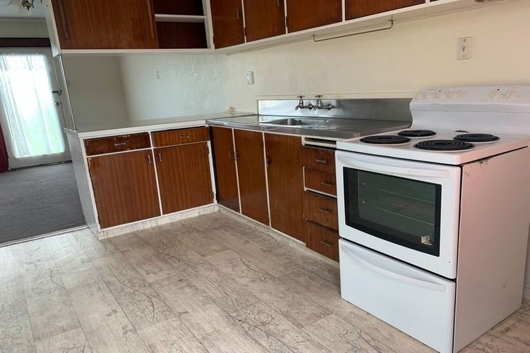 Photo of property in 371 Massey Road, Mangere East, Auckland, 2024