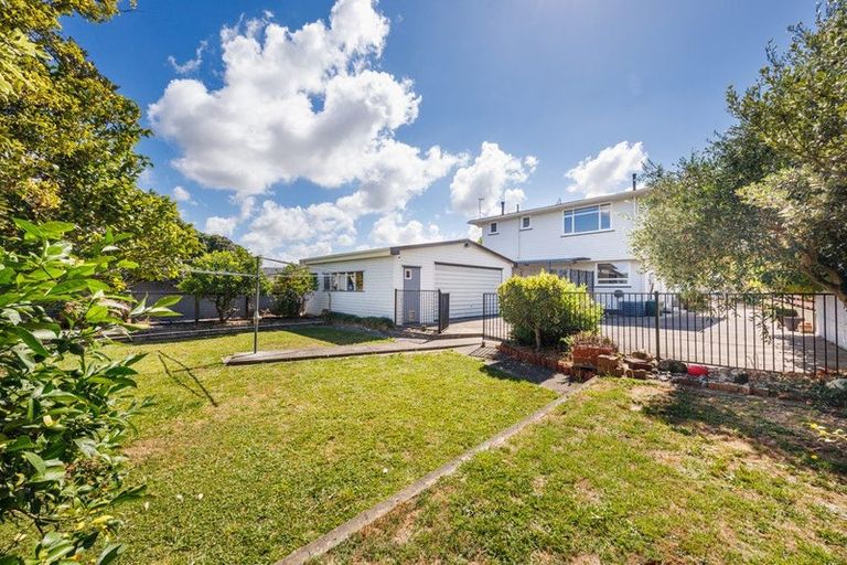 Photo of property in 36 Pitama Road, Awapuni, Palmerston North, 4412
