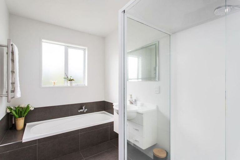 Photo of property in 106 Regency Crescent, Redwood, Christchurch, 8051