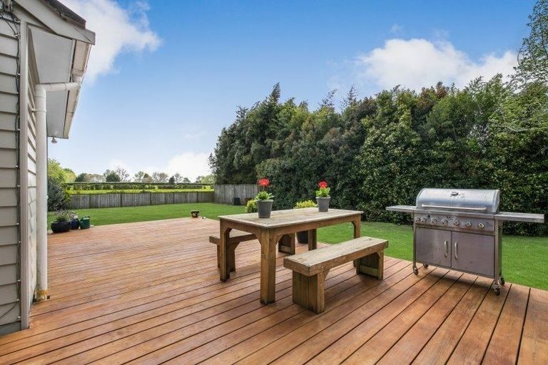 Photo of property in 12 Village Way, Ardmore, Papakura, 2582