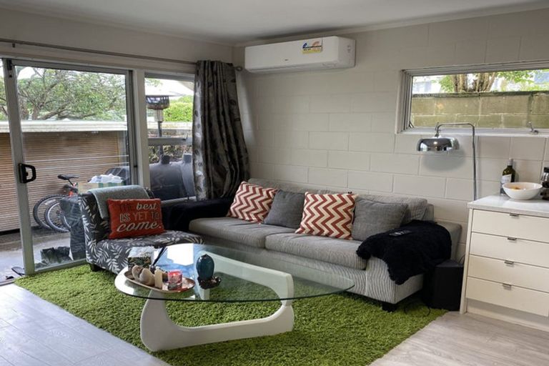 Photo of property in 1/23b Hillsborough Road, Hillsborough, Auckland, 1042