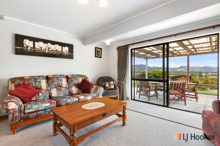 Photo of property in 215 Ongare Point Road, Tahawai, 3170