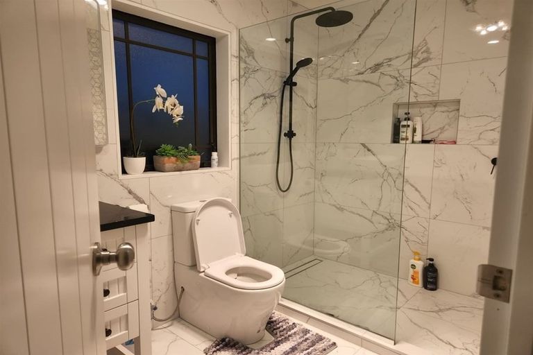 Photo of property in 2 Bernish Place, East Tamaki, Auckland, 2013