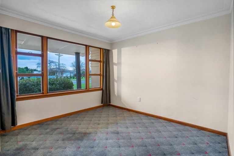 Photo of property in 71 Albert Street, Winton, 9720