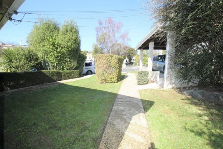 Photo of property in 2 Centennial Road, Fairfield, Dunedin, 9018