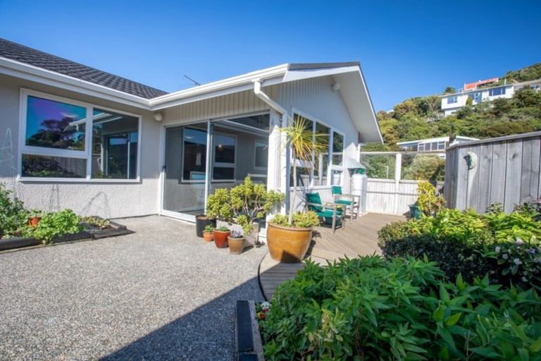 Photo of property in 7 Oak Avenue, Paremata, Porirua, 5024