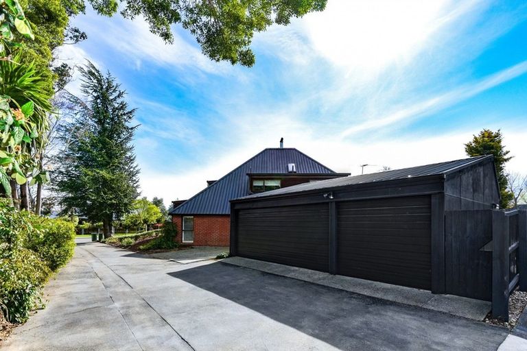 Photo of property in 19 Oakden Drive, Darfield, 7510