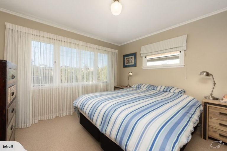 Photo of property in 52 Pitau Road, Mount Maunganui, 3116