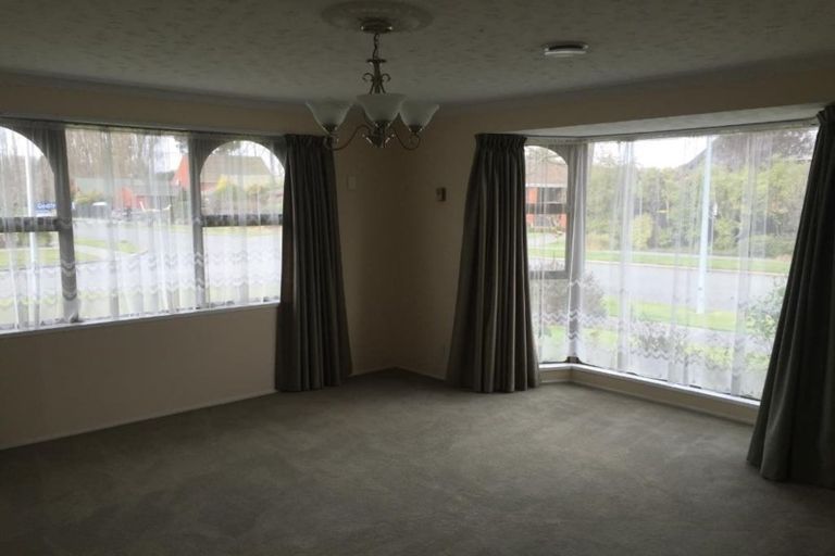 Photo of property in 1/4 Sayers Crescent, Ilam, Christchurch, 8041