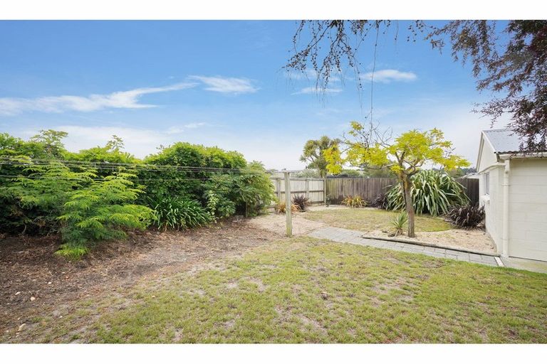 Photo of property in 18 Allstone Place, Burwood, Christchurch, 8083