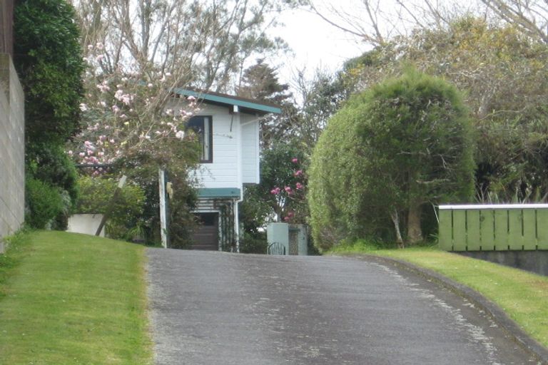 Photo of property in 2/6 Fairview Place, Westown, New Plymouth, 4310