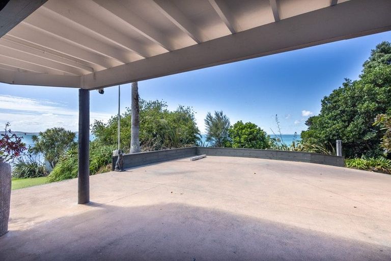 Photo of property in Signal Stn Road, Pouto, Te Kopuru, 0391