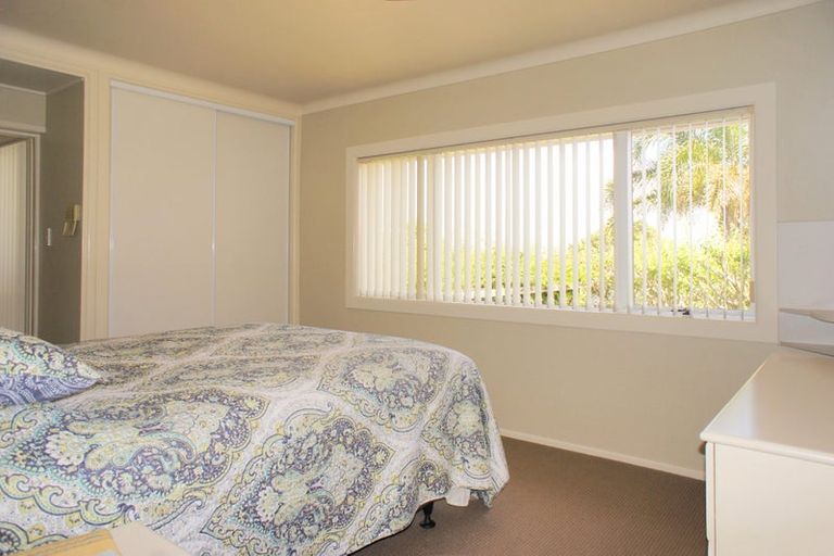 Photo of property in 1 Lewis Road, Pakuranga, Auckland, 2010