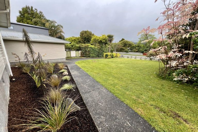 Photo of property in 71 Kohekohe Road, Waikanae, 5036