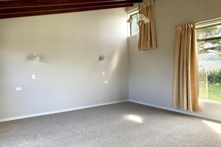 Photo of property in 69 Sunny Crescent, Huapai, Kumeu, 0810
