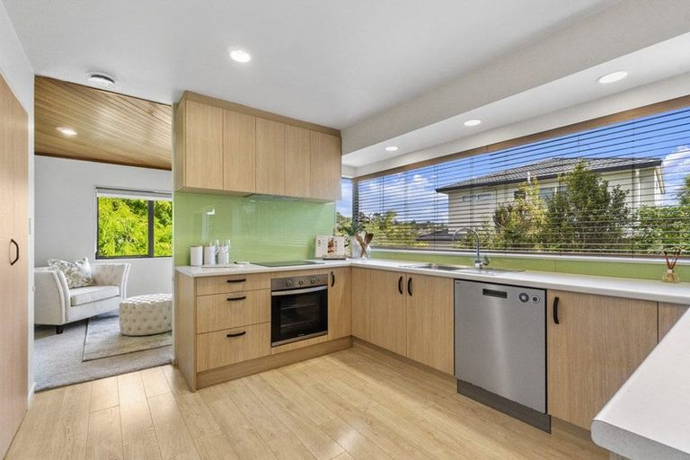 Photo of property in 5 Mizen Court, Torbay, Auckland, 0630