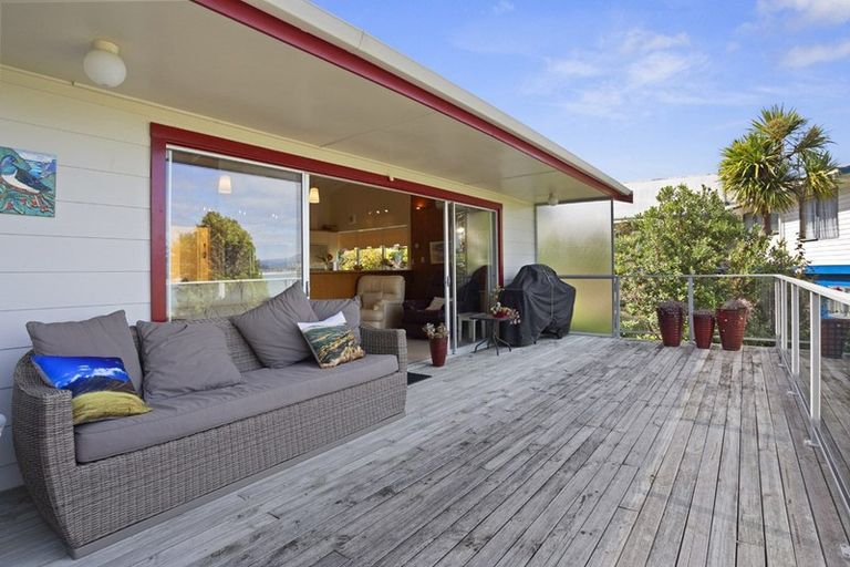Photo of property in 8 Haddon Crescent, Whitianga, 3510