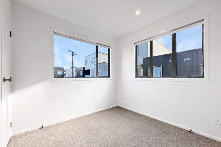 Photo of property in 2 Ngae Place, Mangere East, Auckland, 2024