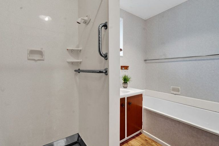 Photo of property in 8 Lyn Street, Lynmouth, New Plymouth, 4310