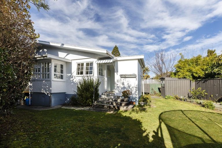 Photo of property in 2/125b Tasman Street, Nelson, 7010