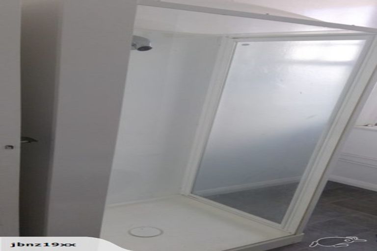 Photo of property in 2/80 Freyberg Street, Lyall Bay, Wellington, 6022