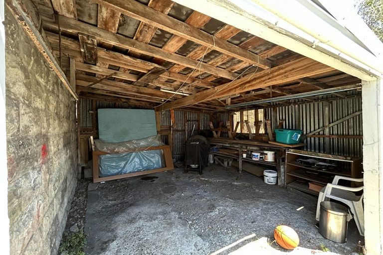 Photo of property in 126 Coutts Street, Kilbirnie, Wellington, 6022