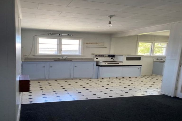 Photo of property in 4a Mundys Road, Dallington, Christchurch, 8061