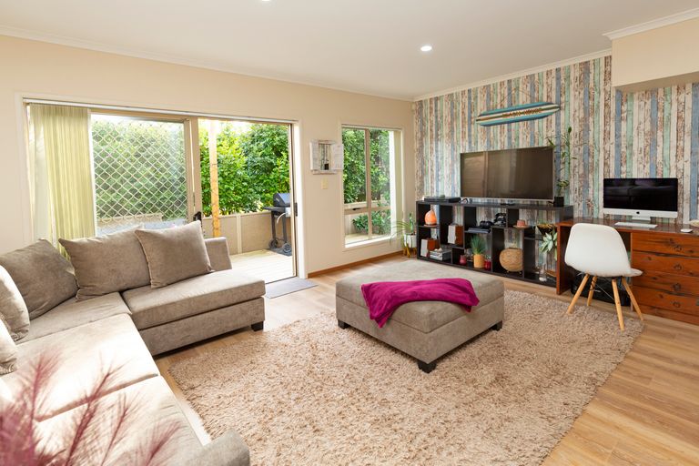 Photo of property in 34 Nautilus Drive, Gulf Harbour, Whangaparaoa, 0930