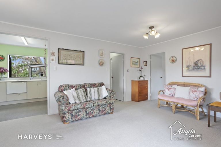 Photo of property in 29a Rua Road, Glen Eden, Auckland, 0602