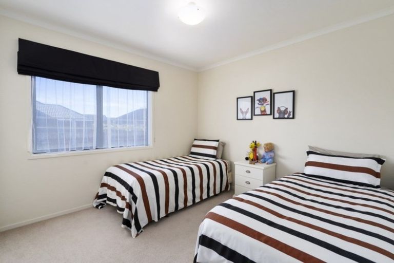Photo of property in 17 Bouvardia Avenue, Milson, Palmerston North, 4414