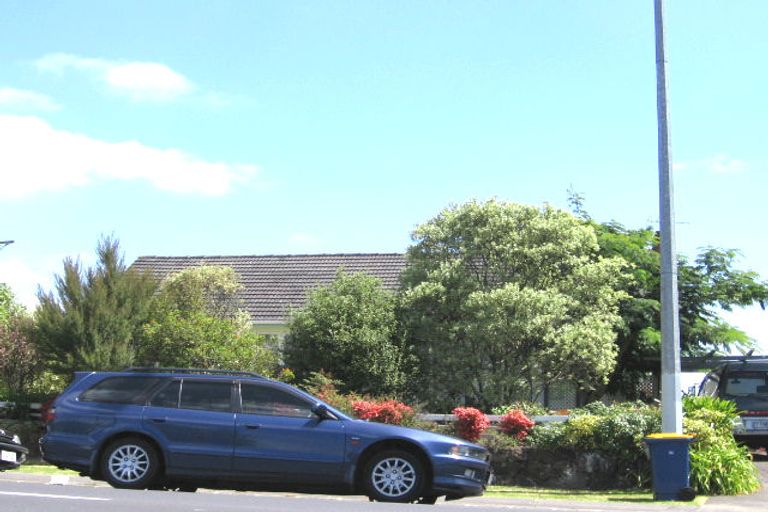 Photo of property in 1/84 Birkenhead Avenue, Birkenhead, Auckland, 0626
