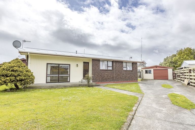 Photo of property in 8 Dove Place, Westbrook, Palmerston North, 4412
