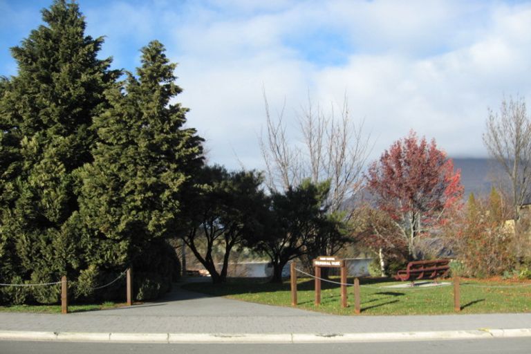 Photo of property in 49 Frankton Road, Queenstown, 9300