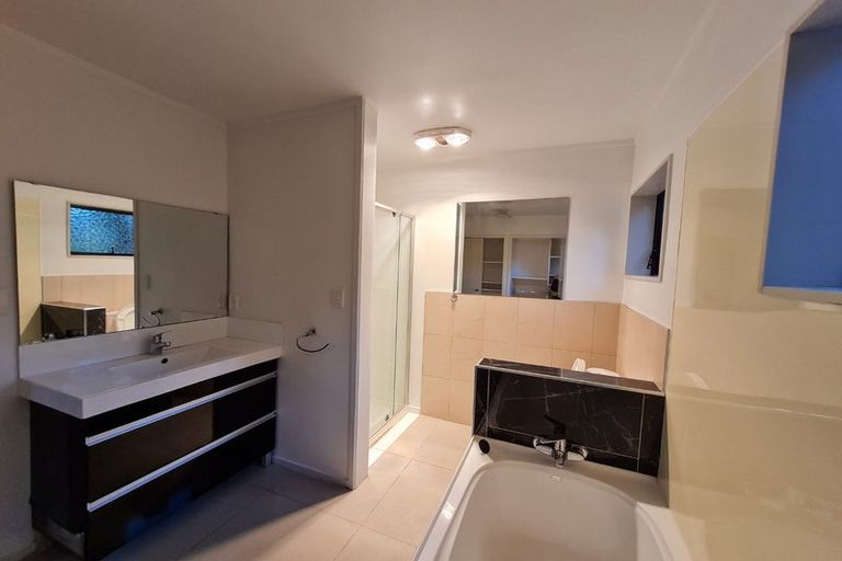 Photo of property in 332 Upper Orewa Road, Wainui, Silverdale, 0992