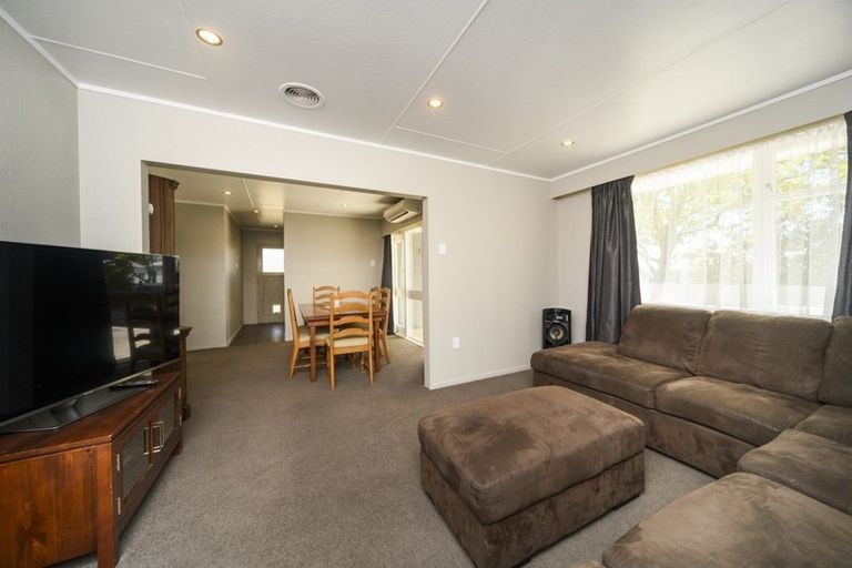 Photo of property in 19 Clarke Avenue, Highbury, Palmerston North, 4412