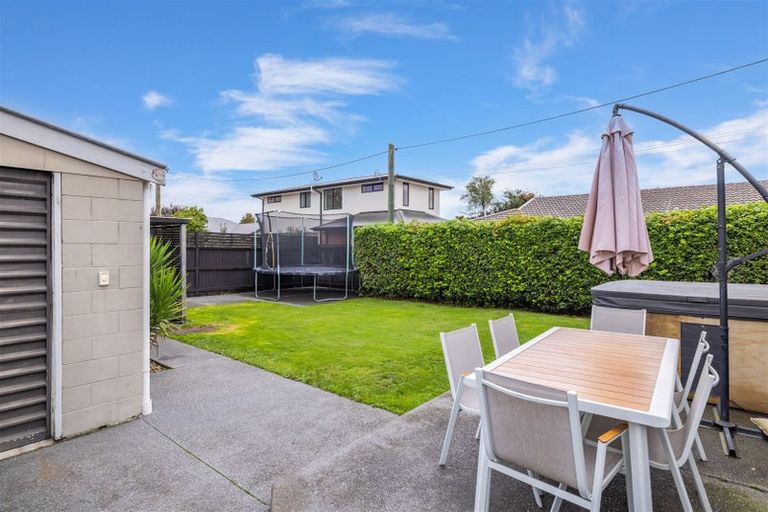 Photo of property in 1/16 Lees Road, Strowan, Christchurch, 8052