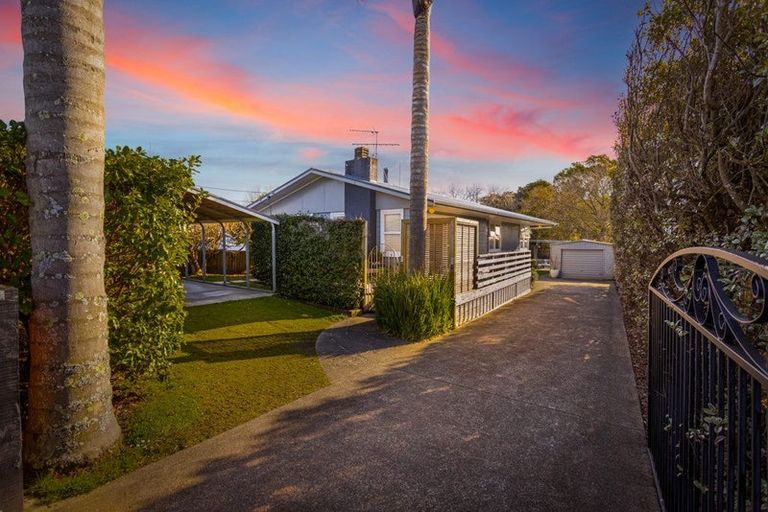 Photo of property in 8 Trigg Road, Huapai, Kumeu, 0810