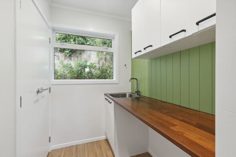 Photo of property in 5 Barrie Street, Johnsonville, Wellington, 6037