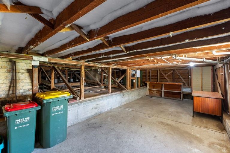 Photo of property in 110 Cambridge Road, Hillcrest, Hamilton, 3216